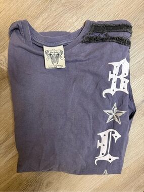 Black Label Purple Short Sleeve Graphic Tee with Stars